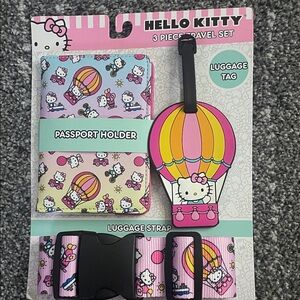 Hello Kitty 3 Piece Travel Set
